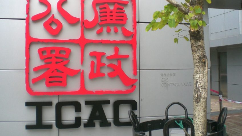 Magnata chinês se entrega após 14 anos foragido