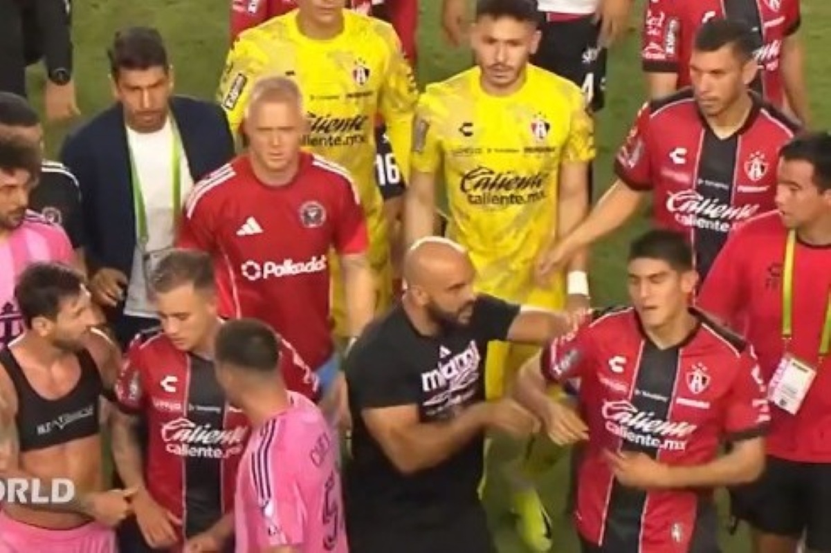 Vídeo: segurança de Messi empurra jogador adversário após partida