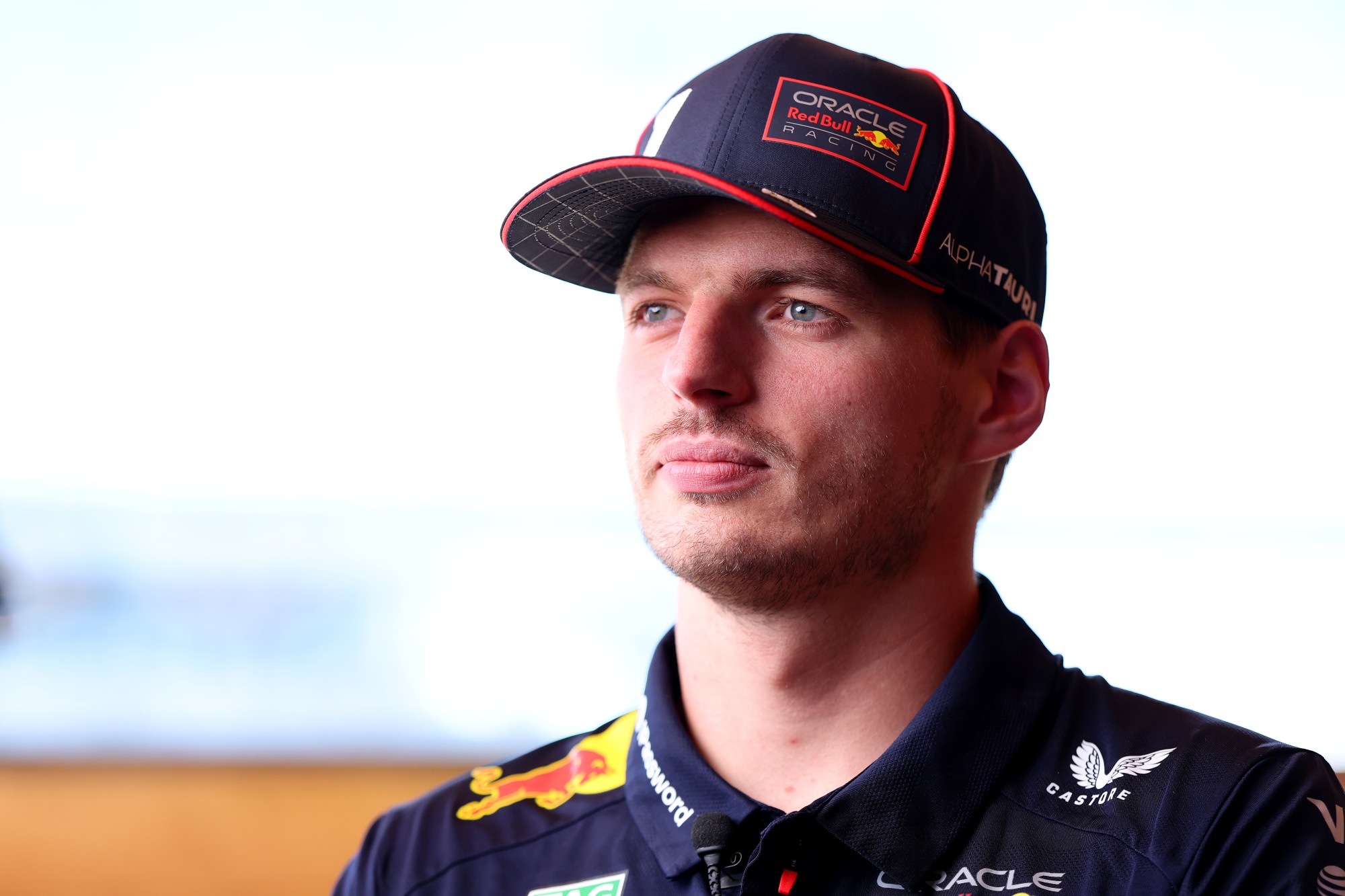 Fórmula 1: Verstappen confirma permanência na Red Bull para 2026