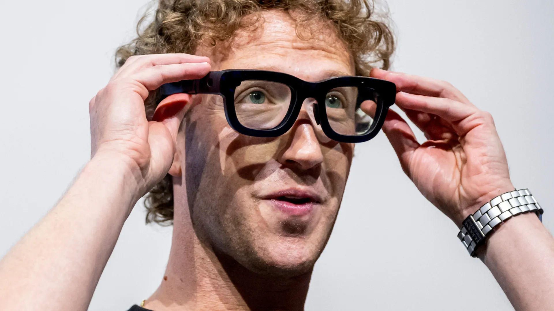 Zuckerberg: Pessoas sem óculos inteligentes com IA ficarão para trás