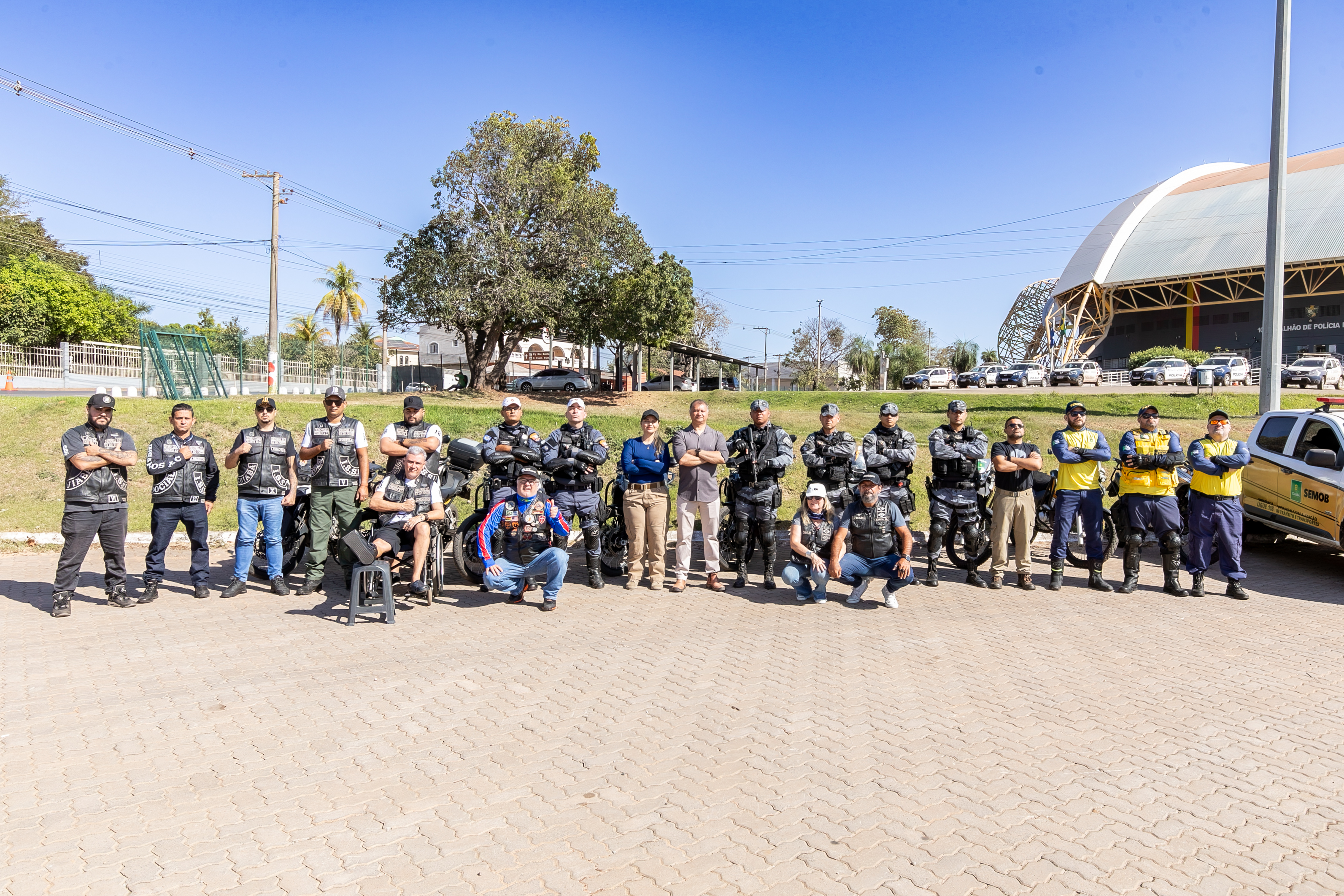 Cerca de 300 motociclistas recebem atendimento gratuito em evento da Semob