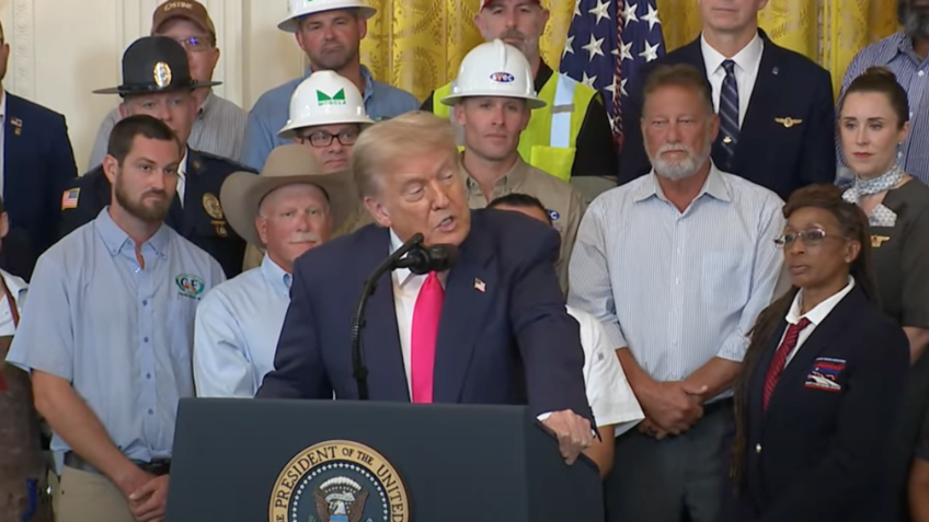Trump adia tarifas de 30% ao México por 90 dias
