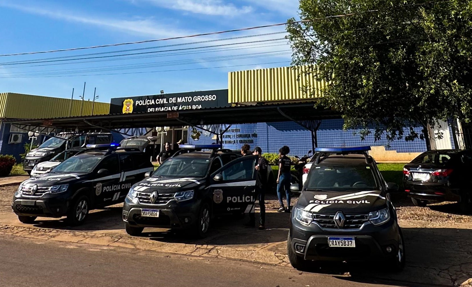 Polícia Civil prende homem por descumprimento de medidas protetivas e perseguir ex-companheira