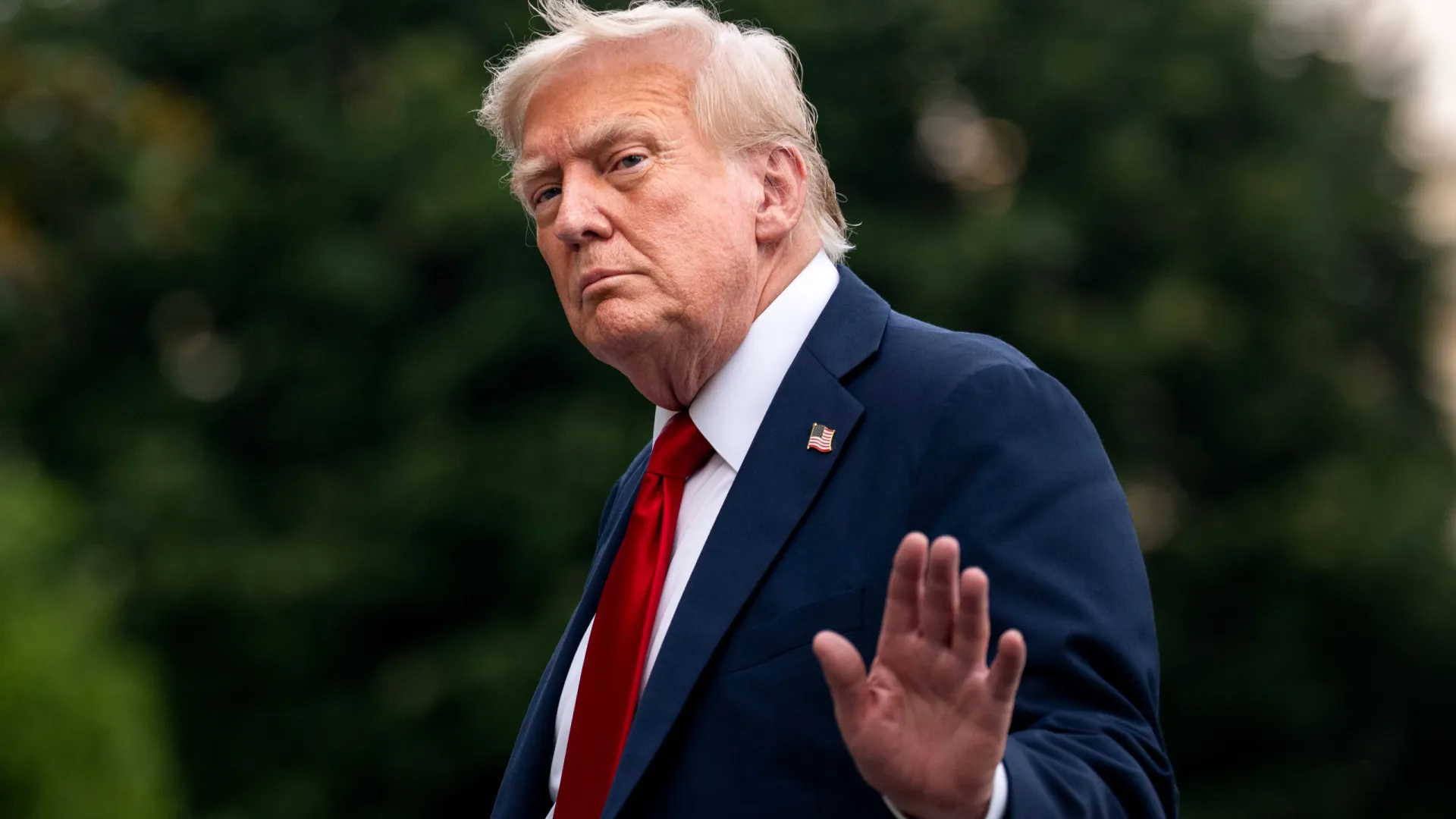 Trump eleva tarifas do Canadá para 35% por falta de cooperação no combate às drogas