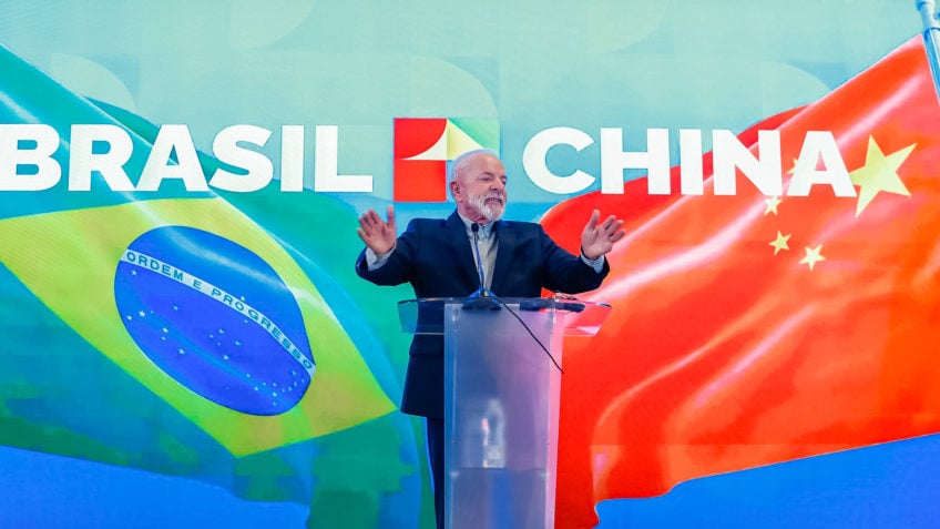 Tarifaço tornou Brasil mais importante para China, diz economista