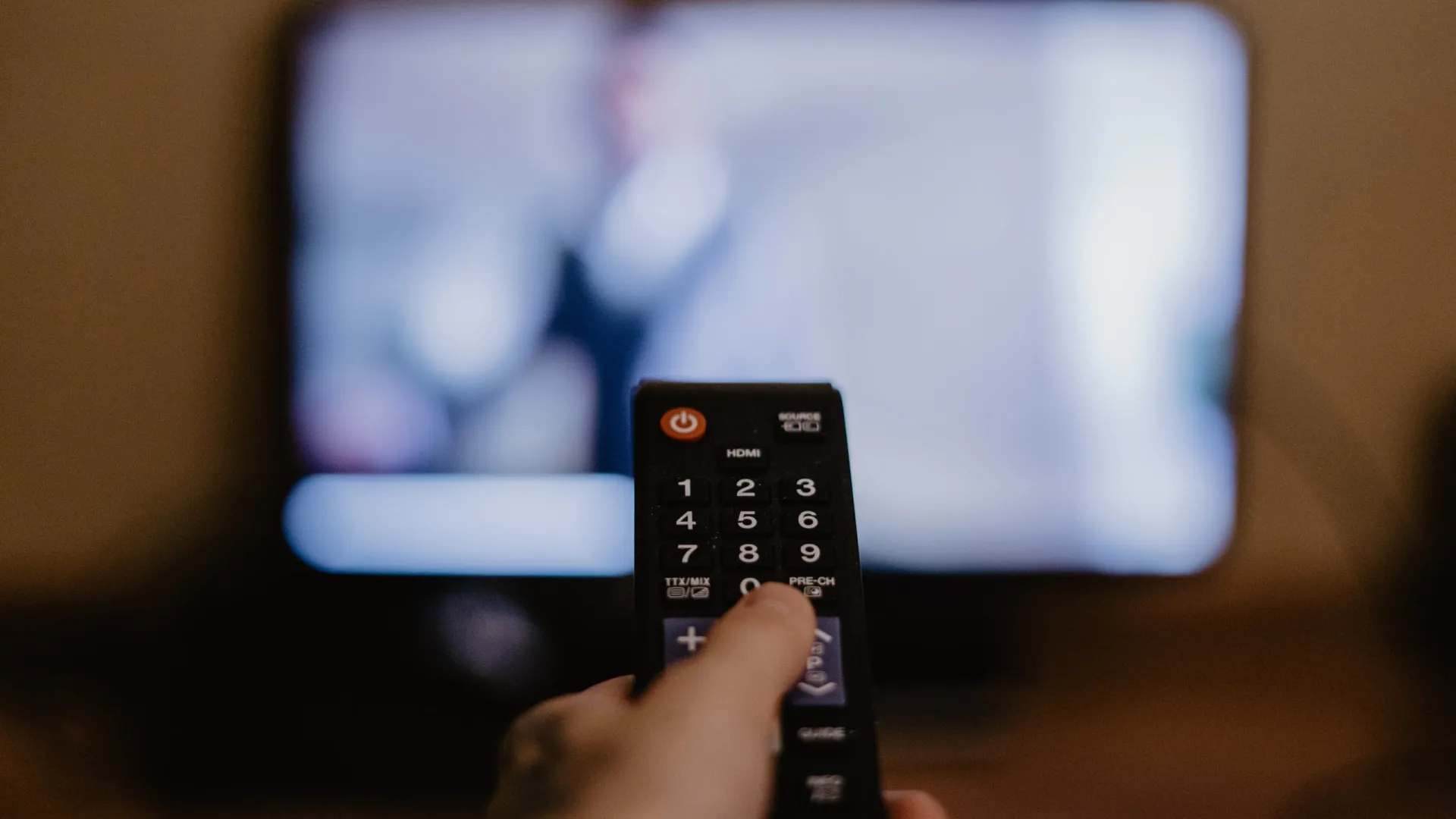 Falha global afeta TVs Samsung e 'bloqueia' apps; serviço volta aos poucos