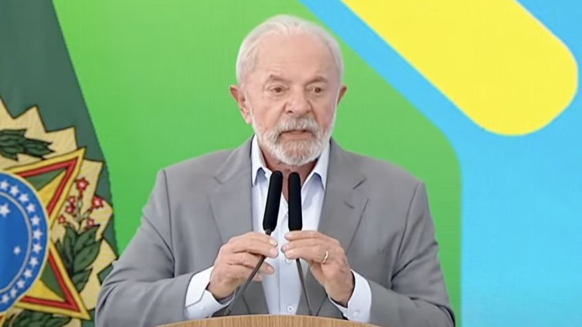 Não é porque é pobre que tem que ser tratada como nada, diz Lula