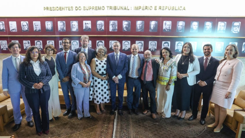 Entidades entregam ao presidente do STF manifesto pela soberania