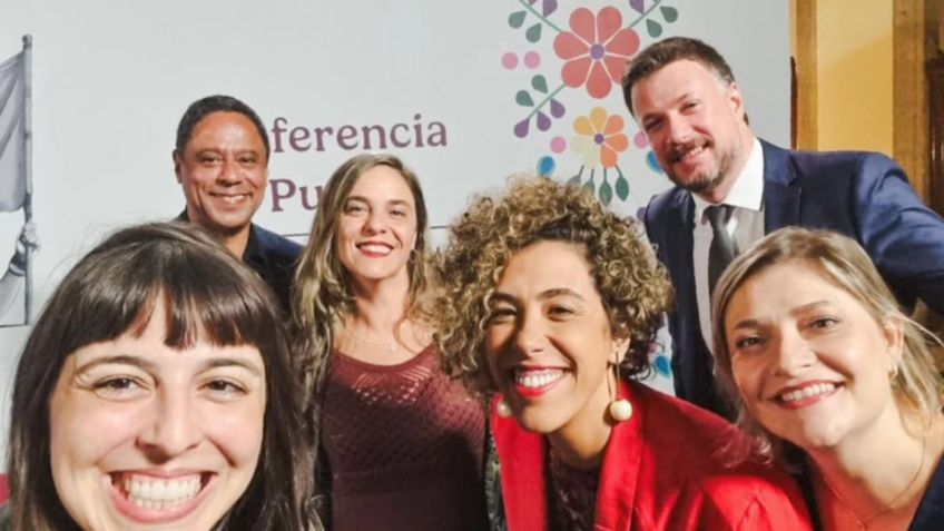 Com pauta anti-Trump, deputados participam de congresso no México