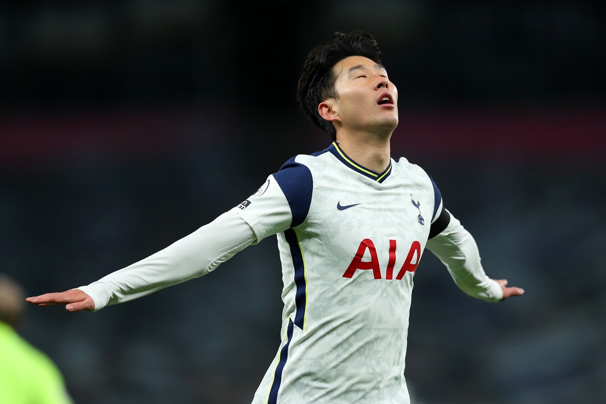 Son pede para deixar Tottenham após 10 anos no clube