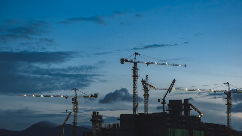 Juros altos lideram problemas da construção no 2º trimestre