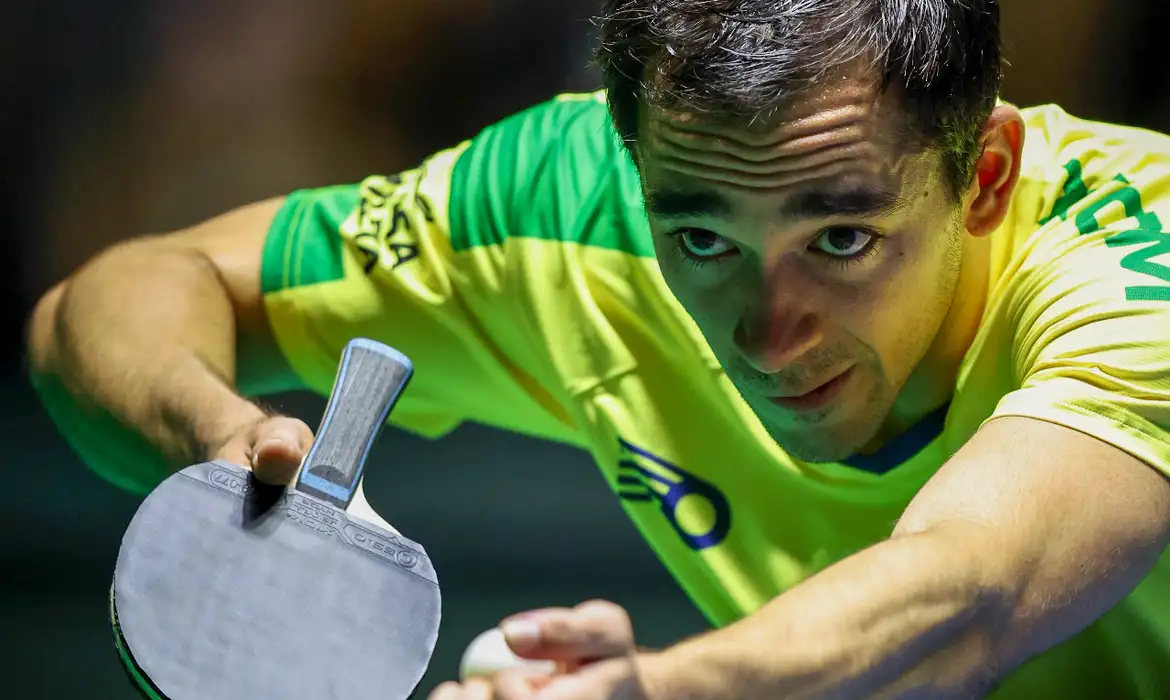 Hugo Calderano pega alemão Benedikt Duda na final em Foz do Iguaçu
