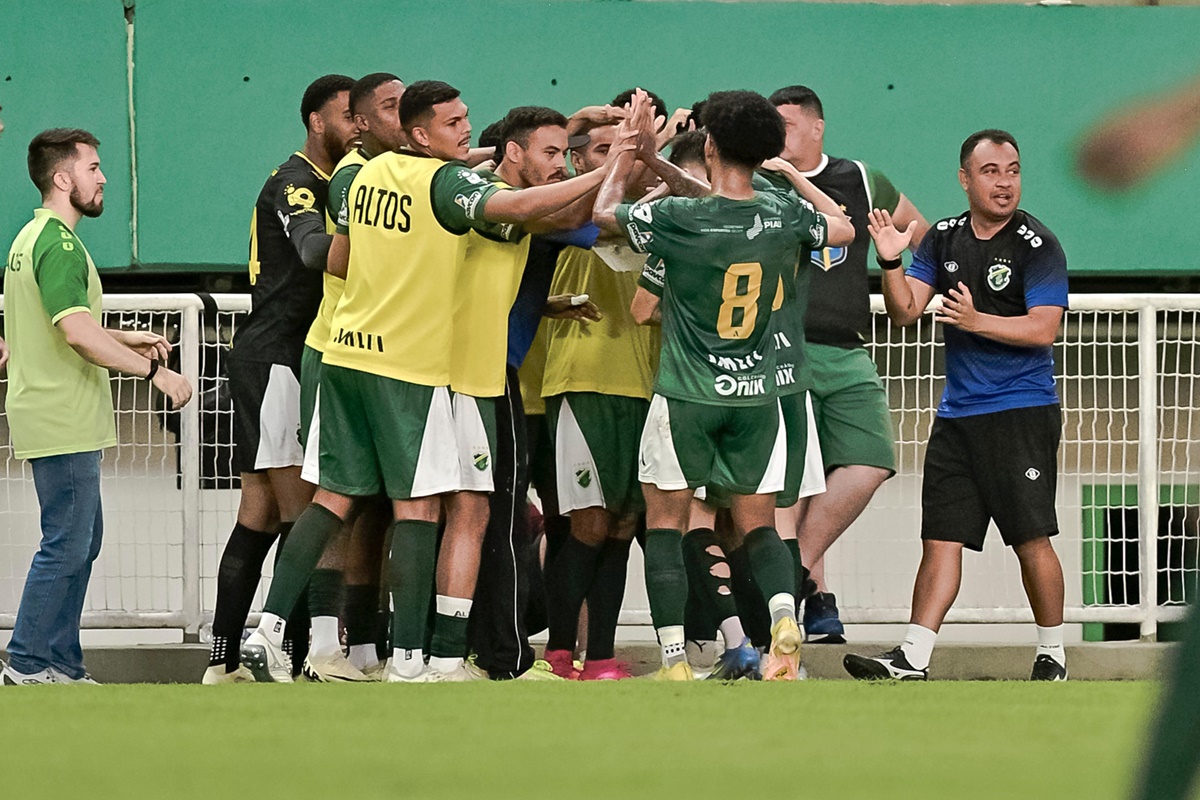 Série D: confira os melhores momentos de Independência-AC e Altos-PI