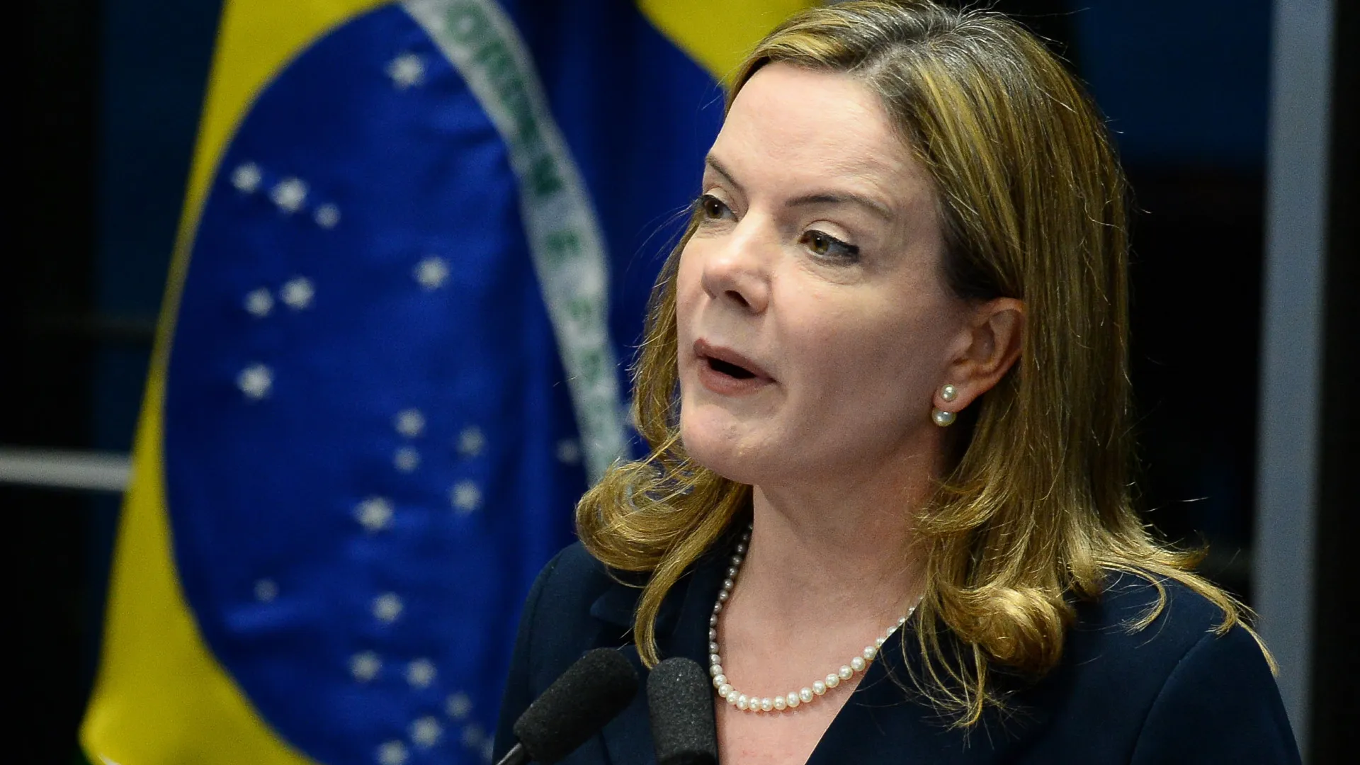 SRI/ Gleisi Hoffmann: temos de taxar bancos, bilionários e as bets