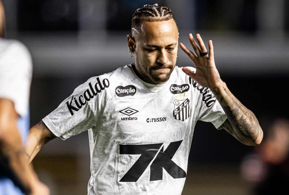Neymar adota novo visual antes de jogo entre Santos e Juventude. Veja