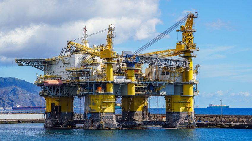 PPSA vai leiloar 500 mil barris de petróleo da União
