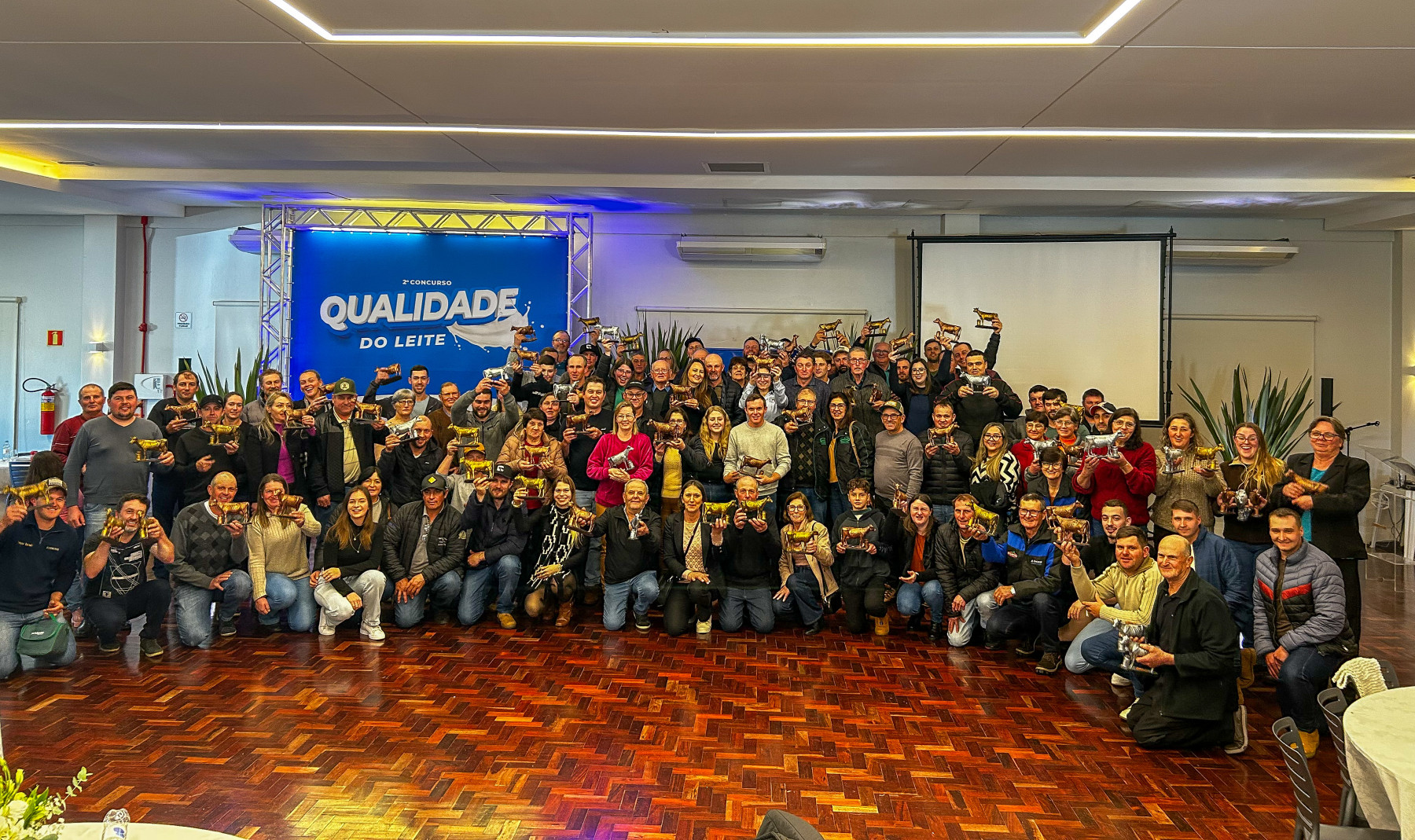 2ª edição do Concurso Qualidade do Leite premia produtores da Santa Clara e reúne cerca de 200 pessoas