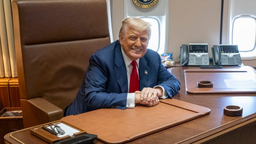 Governo Trump barra visto para atletas trans competirem nos EUA