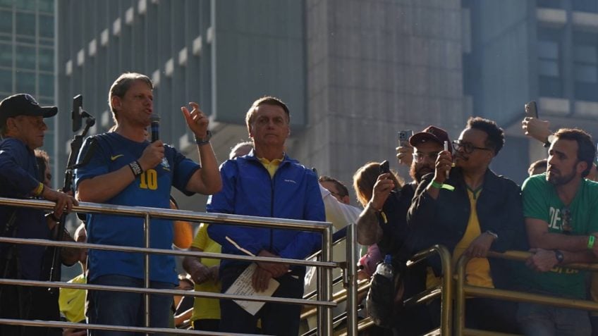 Tarcísio, Zema e outros 5 governadores criticam prisão de Bolsonaro