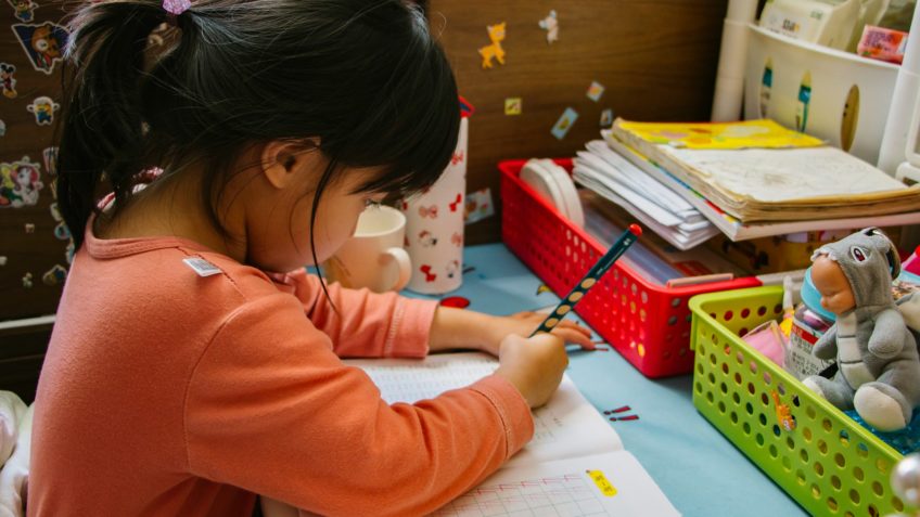 China torna gratuito o último ano de pré-escolas públicas
