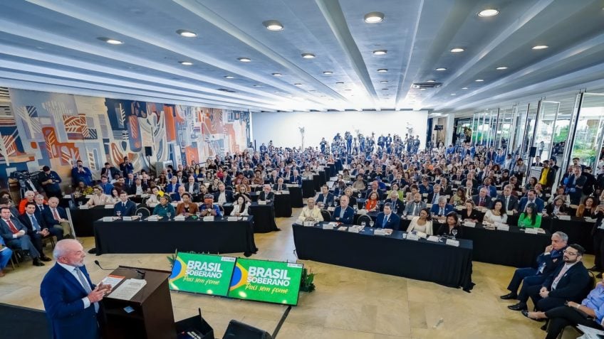 Lula: Trump não quer falar, mas eu vou convidá-lo para a COP30