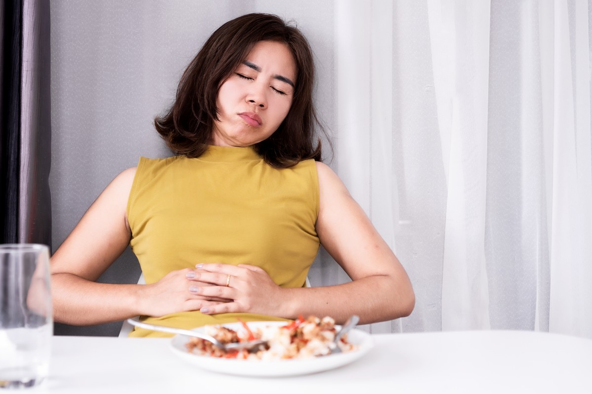 Conheça 7 sinais de compulsão alimentar e os tratamentos possíveis