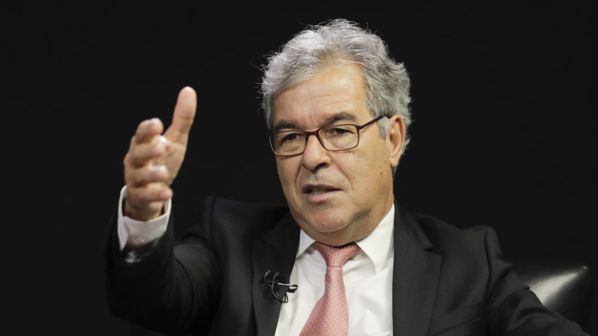 Presidente da Apex cobra Tarcísio por posicionamento sobre tarifaço