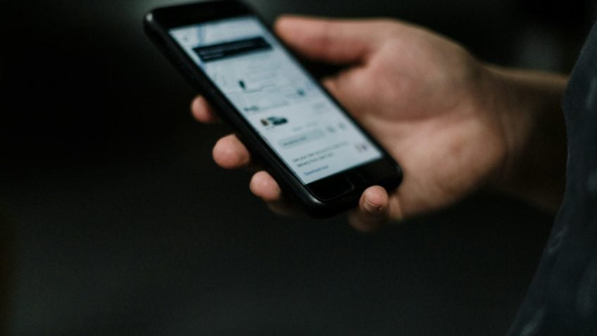 Uber tem alta de 18% nas viagens e lucro de US$ 1,4 bi no trimestre