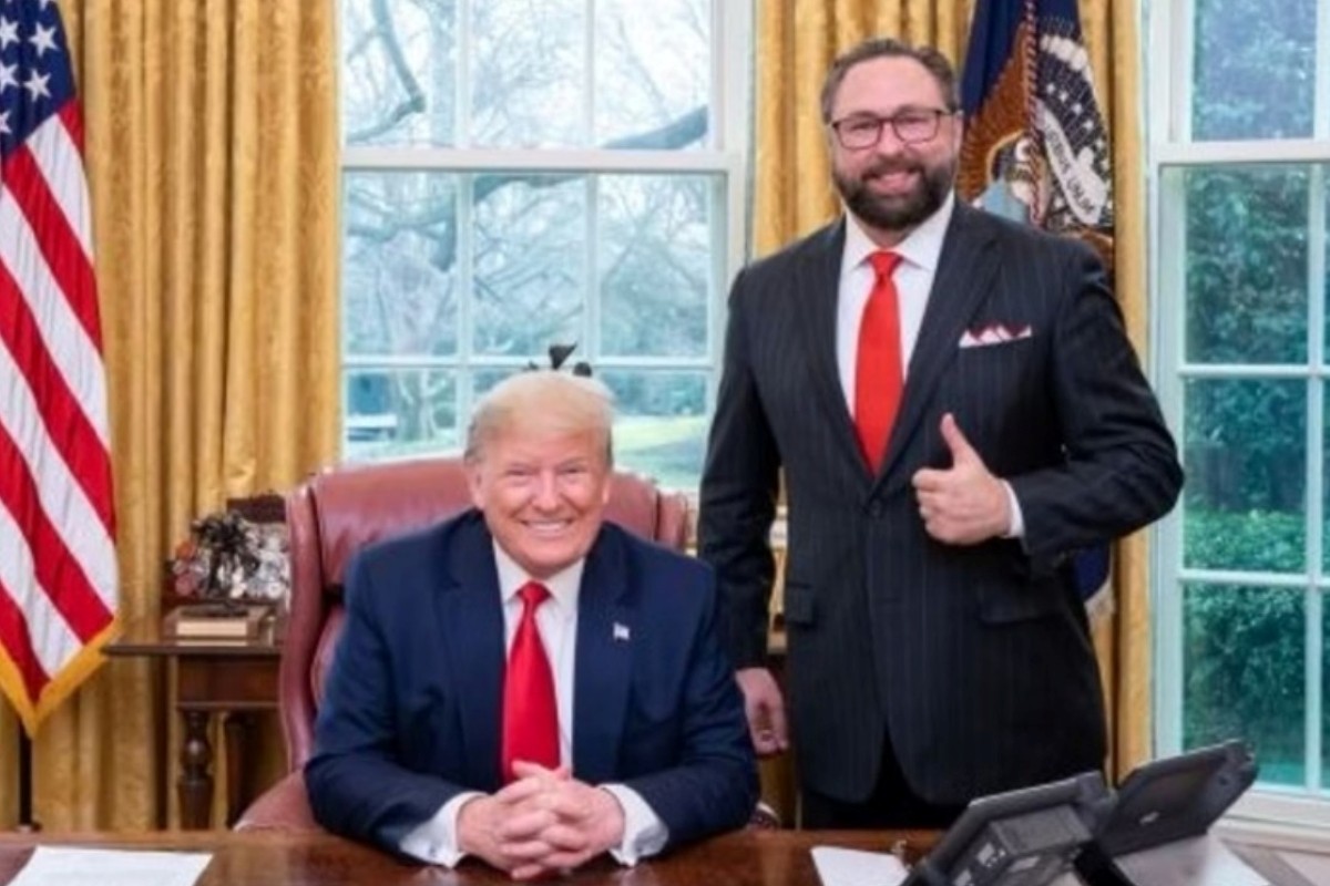 Ex-estrategista de Trump diz que Lula tem “cérebro de banana amassada”