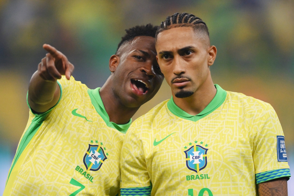 Bola de Ouro: Raphinha, Vini, Marta e Botafogo concorrem. Veja listas