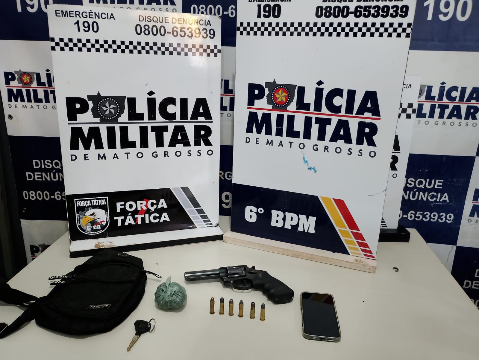 Polícia Militar conduz cinco faccionados e apreende arma de fogo em Cáceres