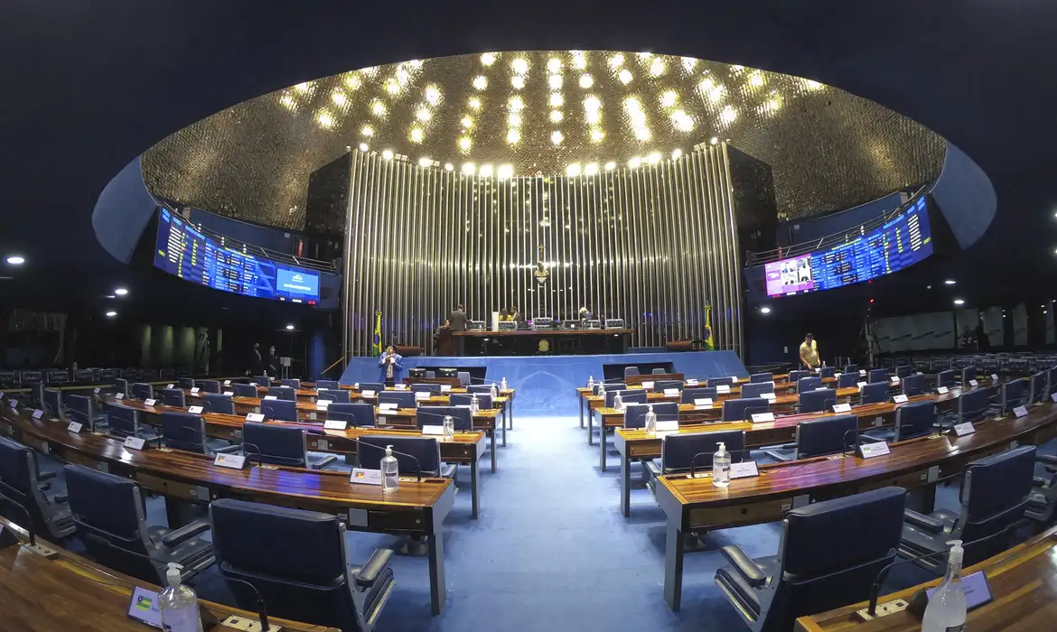 Oposição desocupa Senado sem acordo para impeachment de Moraes
