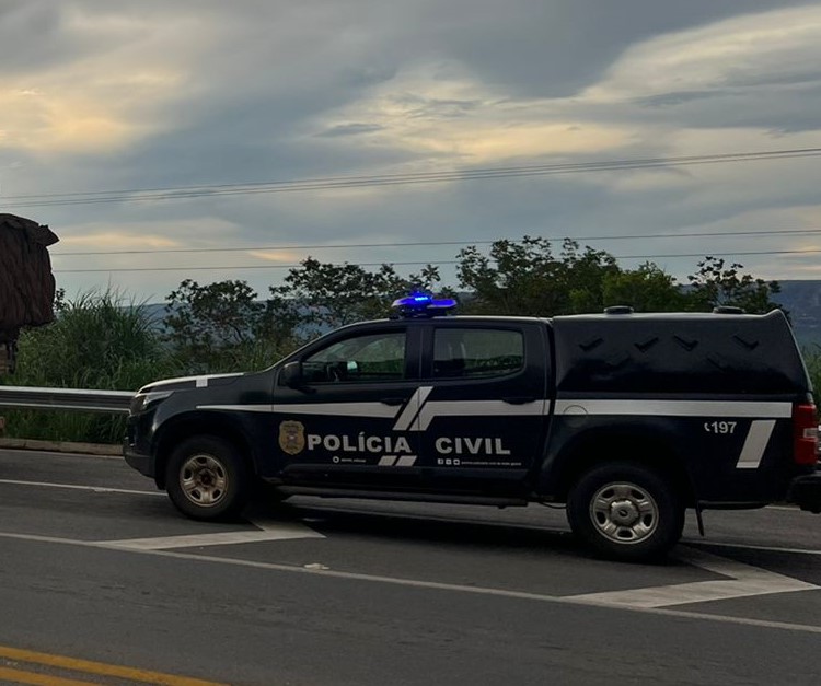 Polícia Civil prende dois homens por violência doméstica contra a mulher em Ribeirão Cascalheira