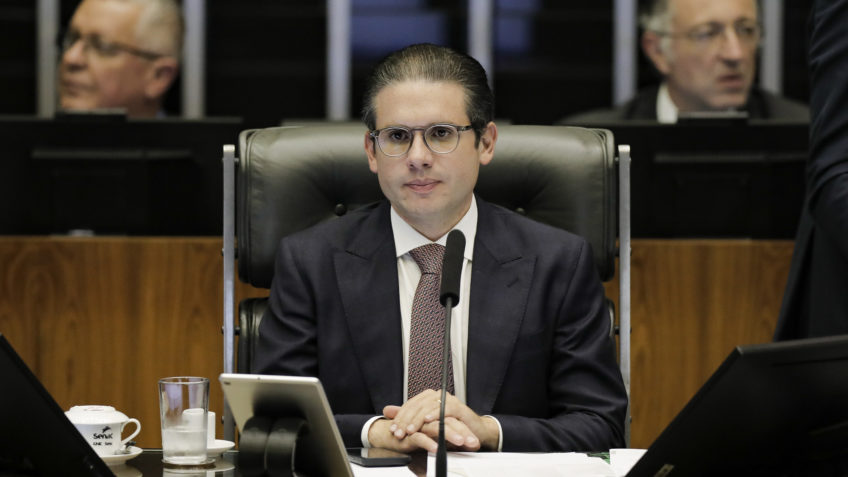Câmara pede suspensão de 6 meses para 6 deputados após obstrução