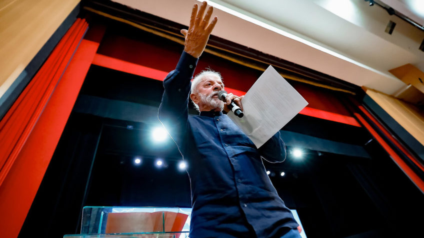“Não queremos briga, queremos ser donos do nosso nariz”, diz Lula a Trump