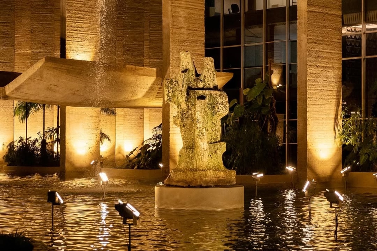 Palácio da Justiça ganha escultura de Burle Marx planejada há 70 anos