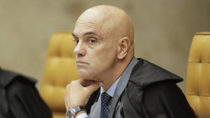 Moraes autoriza Bolsonaro a receber familiares no Dia dos Pais
