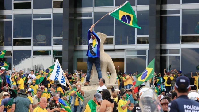 STF condena mais 119 envolvidos no 8 de Janeiro