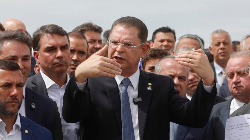 Incomodar a suprema esquerda é distintivo de honra, diz líder do PL