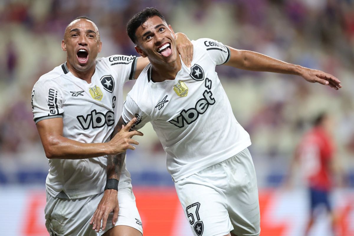 Brasileirão: Botafogo faz cinco contra o Fortaleza e sobe na tabela