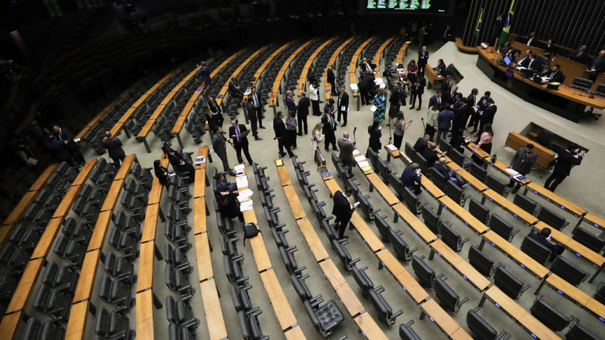 Câmara aprova programa para acelerar benefícios do INSS