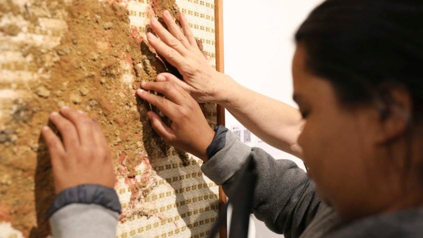 Museu Nacional da República tem mostra sensorial com quadros táteis