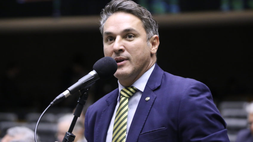 Zucco critica envio de representações disciplinares contra 14 congressistas