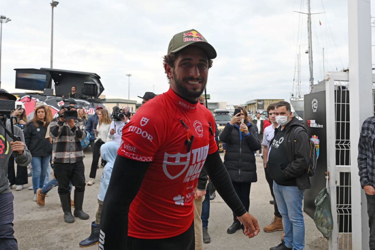 Brasil pode ter novo recorde de maior onda surfada. Saiba tamanho