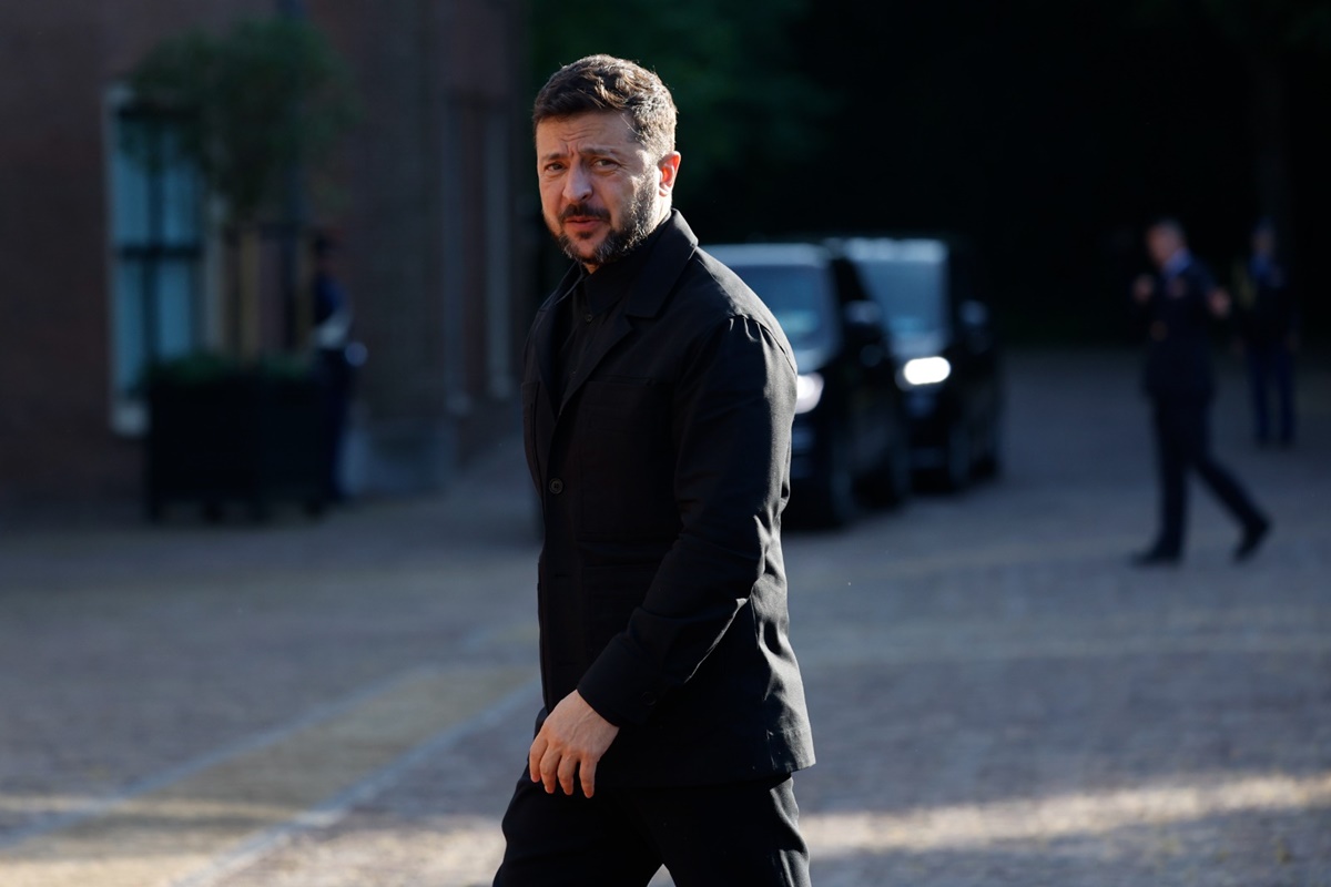 Zelensky diz que Ucrânia não reconhecerá decisão de cúpula EUA-Rússia