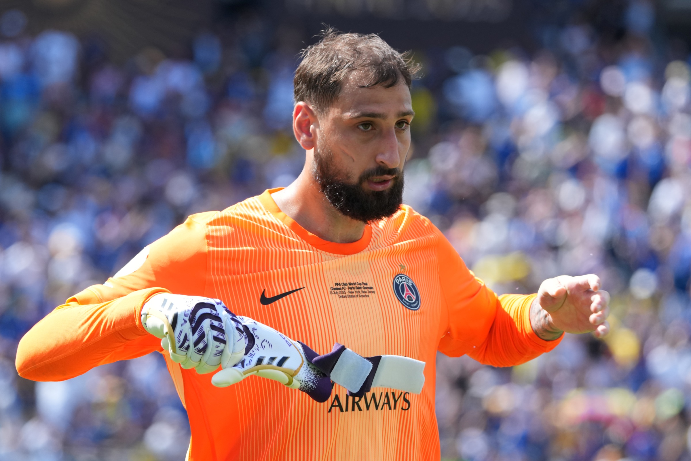 Donnarumma é alvo do Manchester City, que deseja saída de Ederson