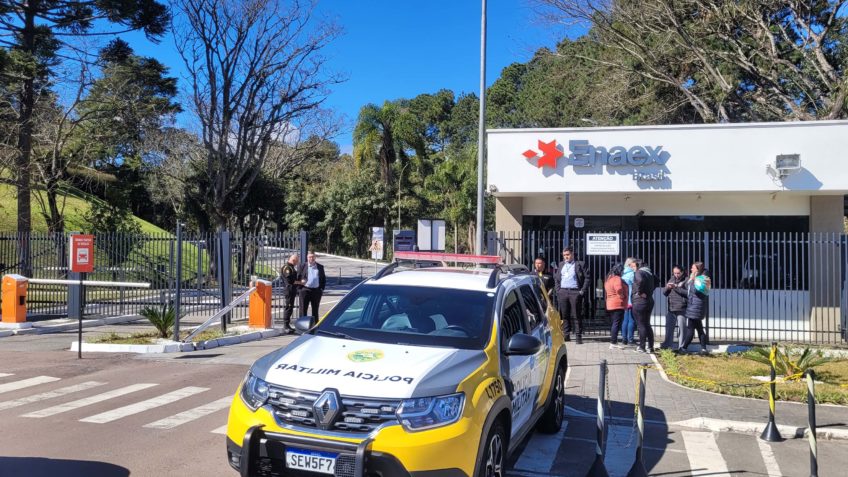 Explosão em fábrica deixa feridos na região de Curitiba