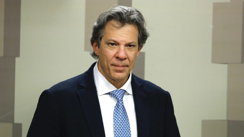Haddad: Brasil deve tratar minerais críticos de forma estratégica