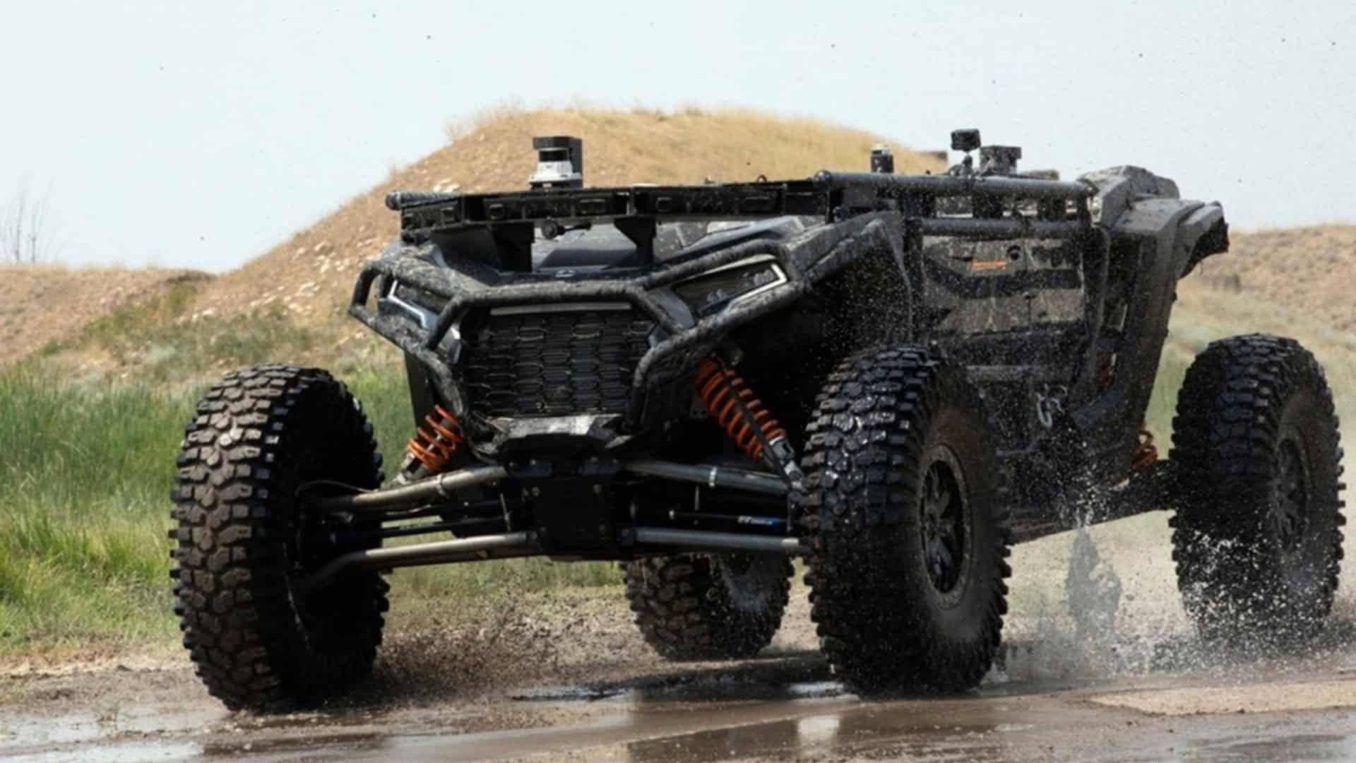 EUA experimentam drone terrestre 100% autônomo com IA avançada: veja