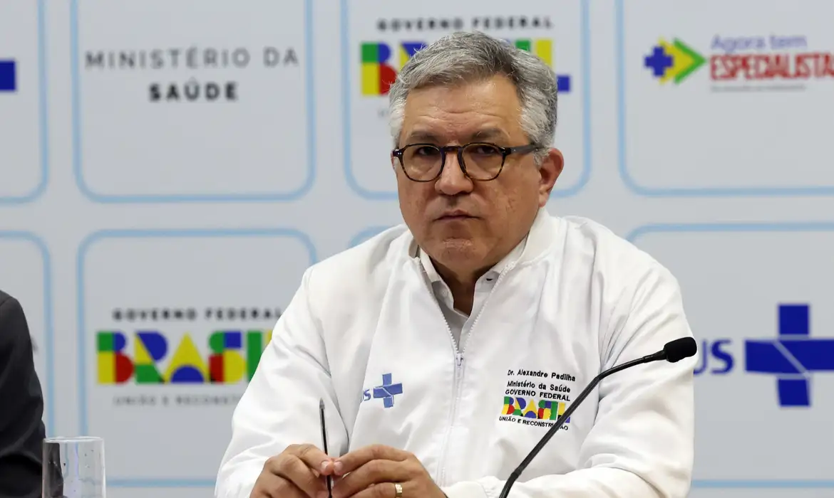 "Saúde e soberania não se negociam", diz Padilha após sanção dos EUA